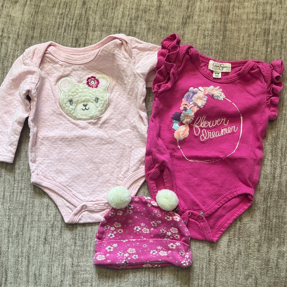 Floral Dreamer Pink Baby Bodysuit Set with Hat